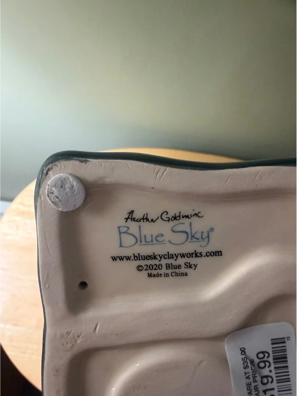 Blue Sky Clayworks Fang Whitening Tea Light